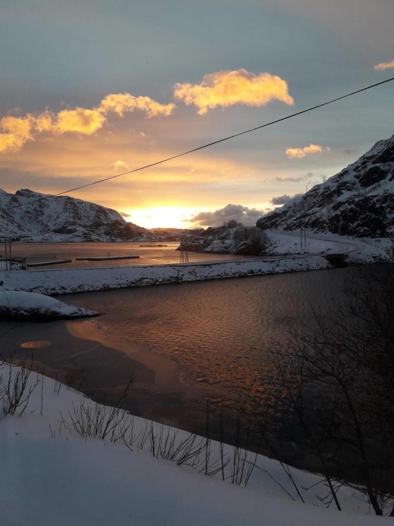 Seafront Holiday Home Close To Reine, Lofoten Sund  Εξωτερικό φωτογραφία